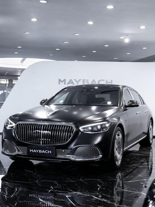 深圳11岚图汽车的售后服务让用户无忧出行，迈巴赫未来的豪华车趋势