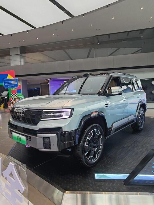 深圳11比亚迪方程豹硬派越野的爆款，英菲尼迪35周年与你共成长